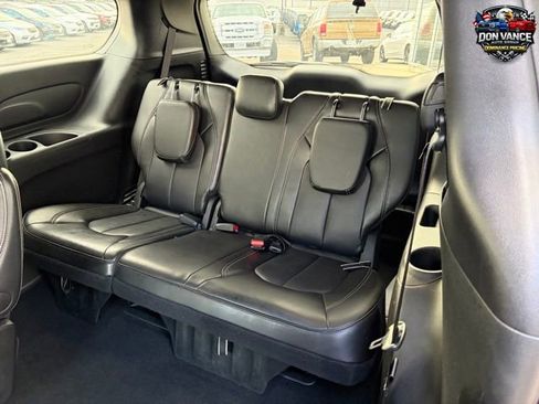 Used 2025 Chrysler Pacifica Select FWD image 22