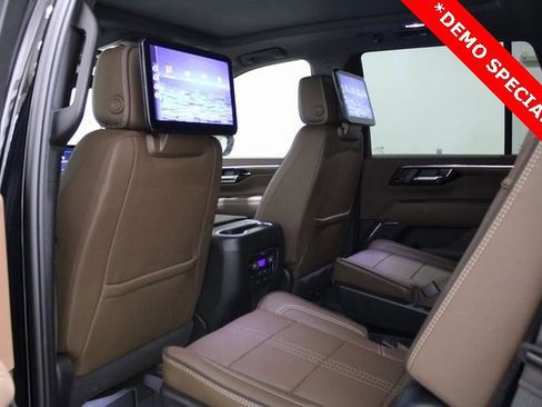 New 2026 Chevrolet Tahoe High Country image 19