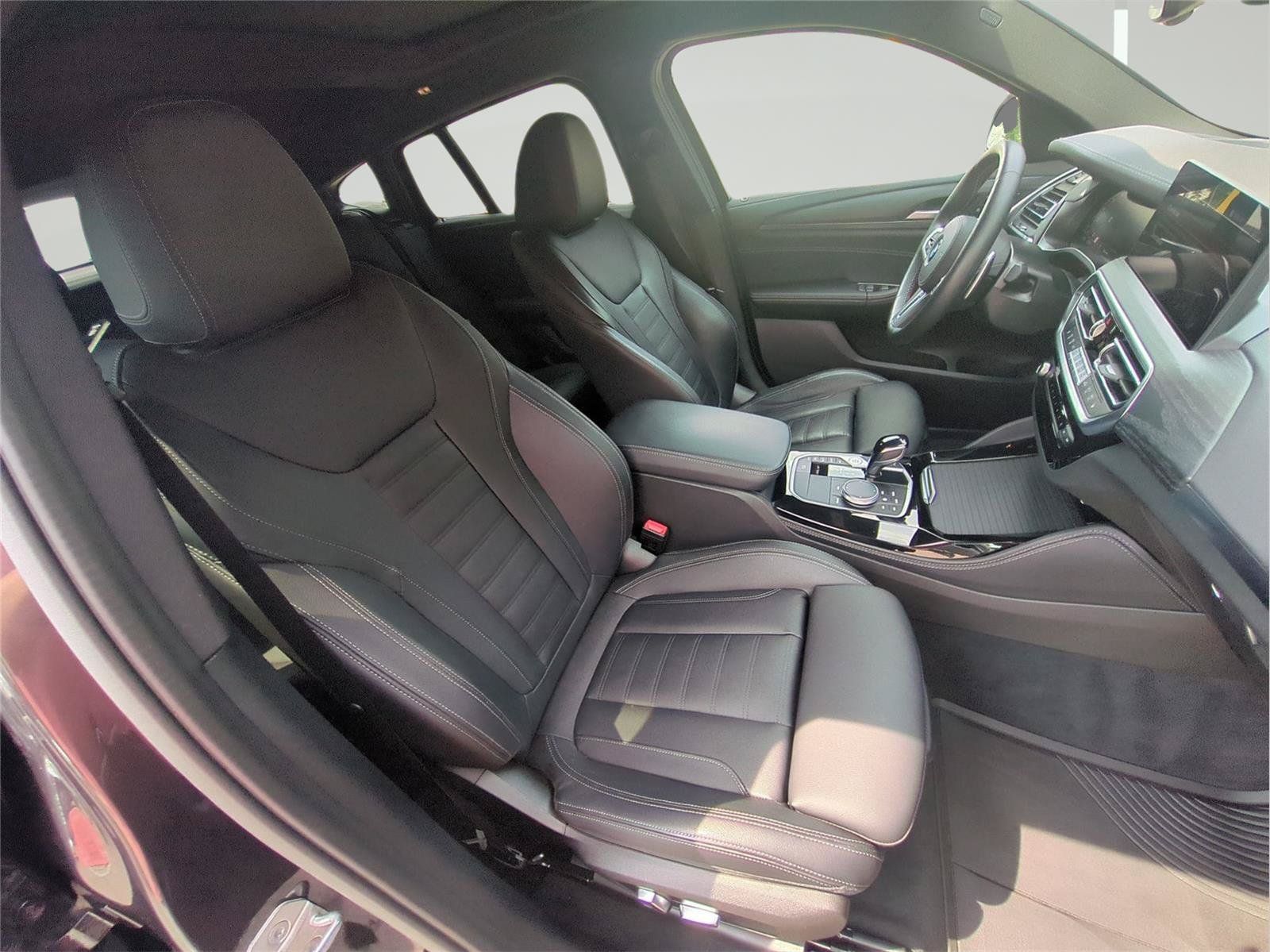 Used 2023 BMW X4 M40i AWD/4WD image 34