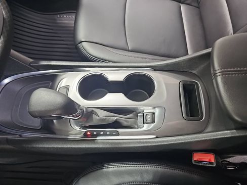 Used 2022 Chevrolet Malibu LT FWD image 29