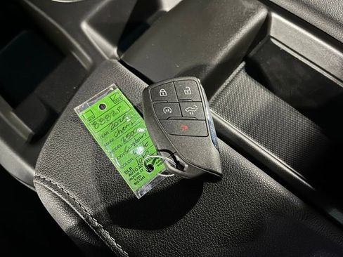 Used 2025 Chevrolet Silverado 2500 Custom w/ Custom Convenience Package image 36