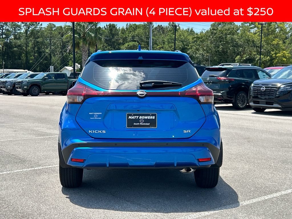 Used 2024 Nissan Kicks SR w/ SR Premium Package FWD image 4