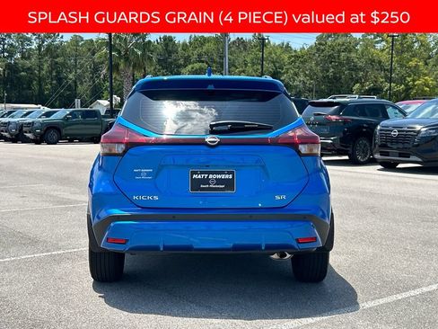Used 2024 Nissan Kicks SR w/ SR Premium Package FWD image 4