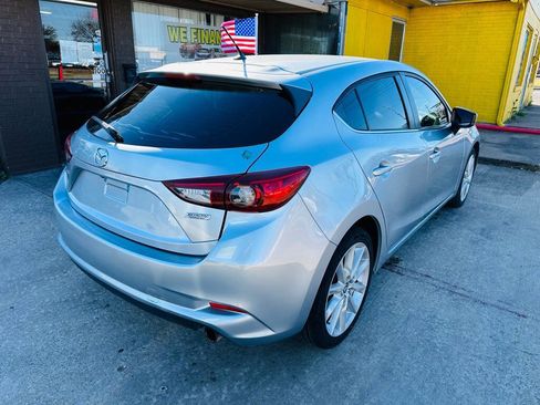 Used 2017 MAZDA MAZDA3 Touring image 5