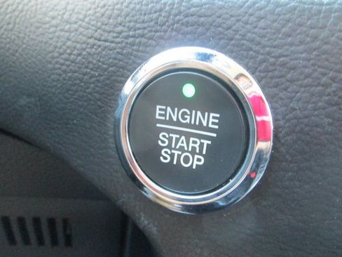 Used 2024 Ford Edge Titanium AWD/4WD image 23