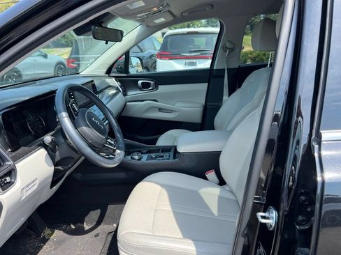 Used 2022 Kia Sorento S FWD image 6