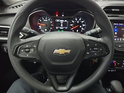 Used 2023 Chevrolet TrailBlazer LS FWD image 19