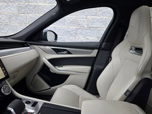 Used 2021 Jaguar F-PACE R-Dynamic S AWD/4WD image 33
