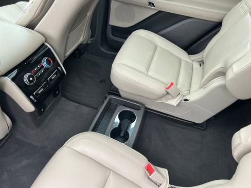 Used 2023 Lincoln Aviator AWD w/ Premium Package image 16