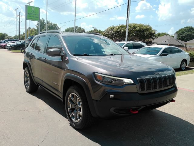 Used 2020 Jeep Cherokee Trailhawk AWD/4WD image 4