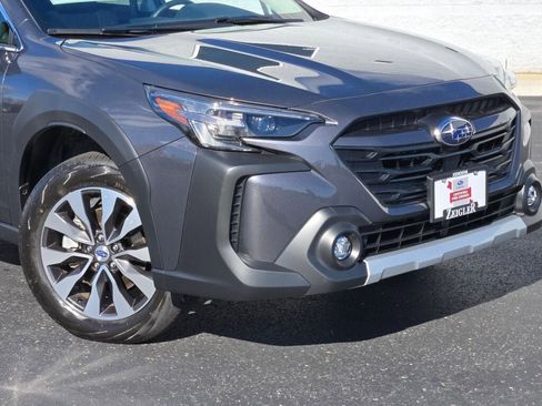 Certified 2025 Subaru Outback Limited image 2