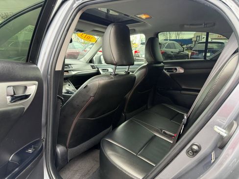 Used 2013 Lexus CT 200h w/ Premium Pkg w/Navigation image 12