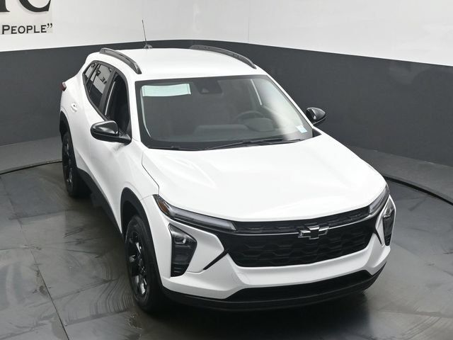 New 2026 Chevrolet Trax LT w/ Driver Confidence Package FWD image 25