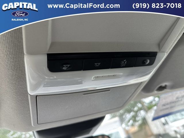 Used 2025 Nissan Sentra SV FWD image 32