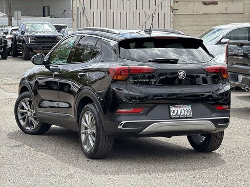 Used 2023 Buick Encore GX Essence w/ Experience Buick Package FWD image 7
