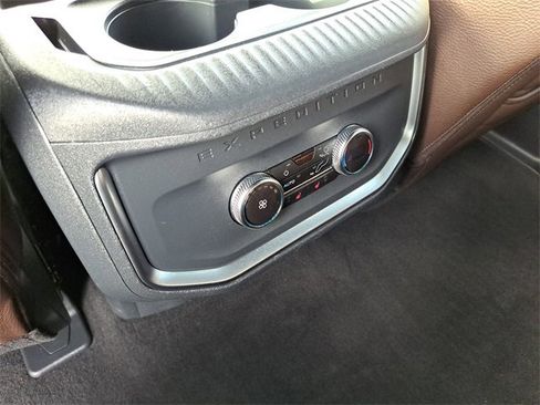 Certified 2025 Ford Expedition Max King Ranch image 12