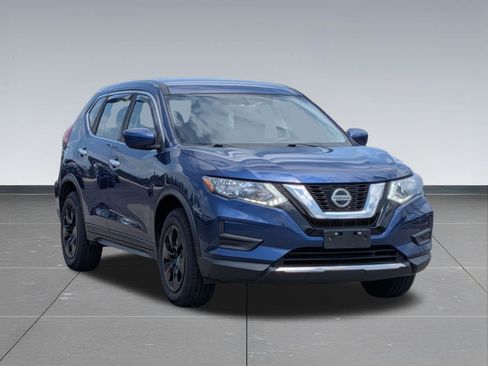 Used 2018 Nissan Rogue S AWD/4WD image 8