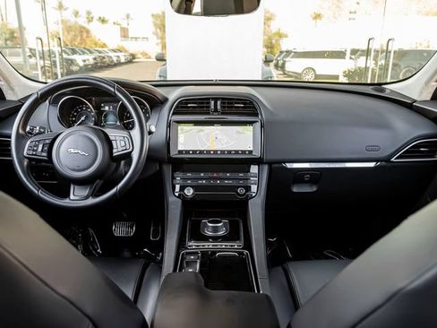 Used 2019 Jaguar F-PACE Premium AWD/4WD image 21