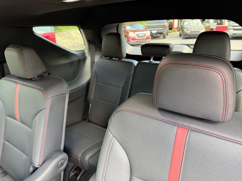 Used 2024 Chevrolet Traverse RS w/ LPO, Floor Liner Package AWD/4WD image 14