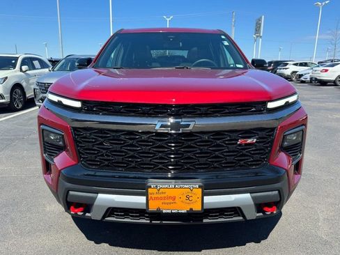 Used 2024 Chevrolet Traverse Z71 AWD/4WD image 9