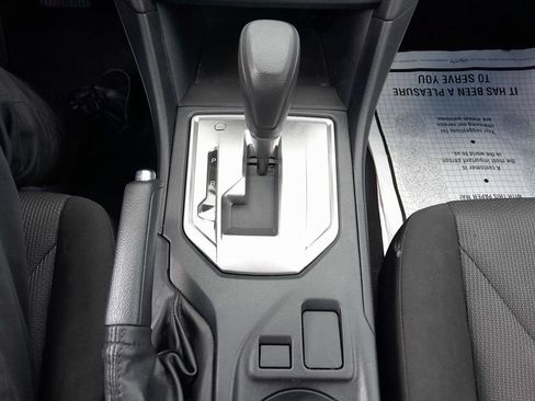 Used 2019 Subaru Impreza 2.0i AWD/4WD image 27