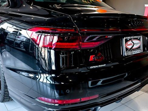 Used 2022 Audi S8 w/ S8 Comfort Plus Package image 12