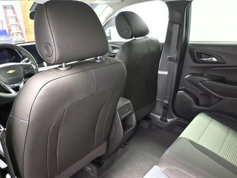 New 2025 Chevrolet Trax LT w/ Driver Confidence Package image 11