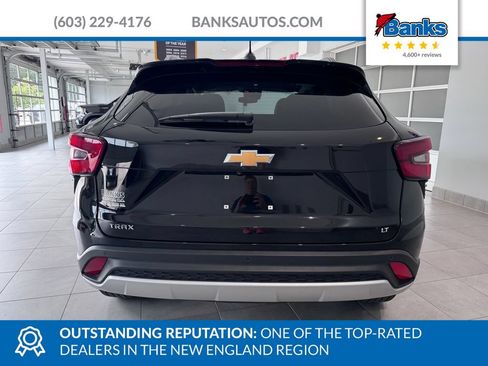 Certified 2025 Chevrolet Trax LT w/ Driver Confidence Package FWD image 7