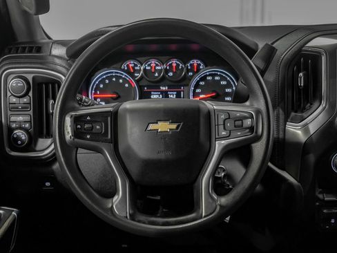 Used 2022 Chevrolet Silverado 2500 LT AWD/4WD image 16