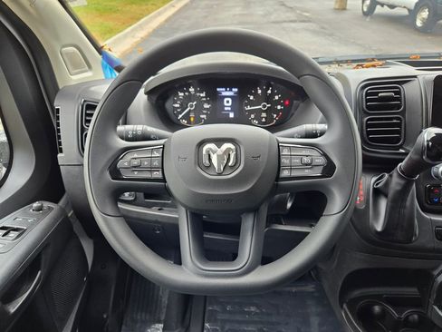 New 2026 RAM ProMaster 2500 w/ Convenience Group image 16