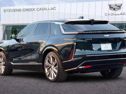 Certified 2025 Cadillac Lyriq Luxury w/ Nappa Leather Package image 5