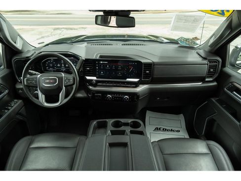 Used 2025 GMC Sierra 1500 SLT AWD/4WD image 32