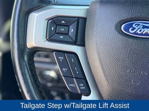 Used 2018 Ford F150 Platinum w/ Equipment Group 701A Luxury image 13