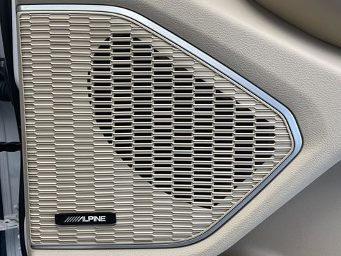 Used 2024 Jeep Grand Cherokee Limited 4xe image 24