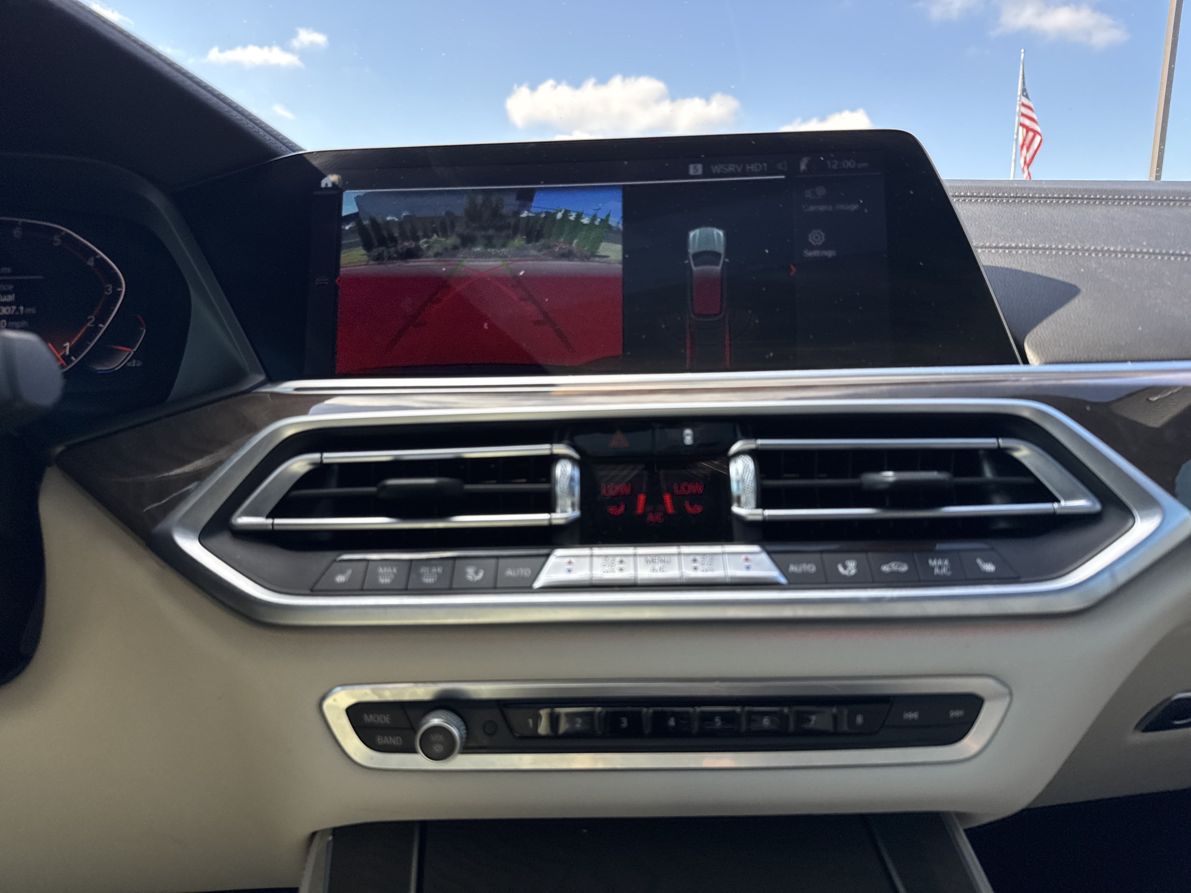 Used 2020 BMW X5 sDrive40i w/ M Sport Package RWD image 30