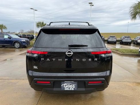 New 2026 Nissan Pathfinder SV image 3