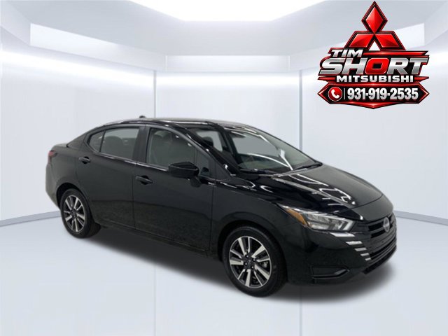 Used 2025 Nissan Versa SV FWD image 1