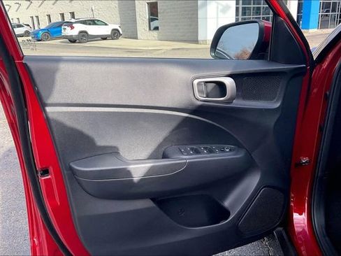 New 2026 Hyundai Venue SE image 23