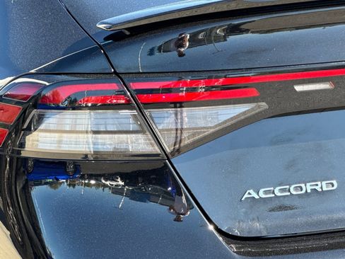 Used 2024 Honda Accord Touring image 13