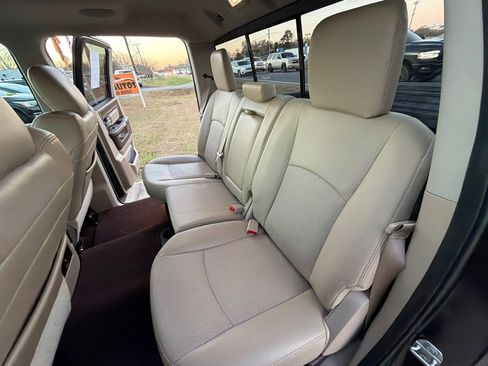 Used 2017 RAM 1500 Laramie w/ Convenience Group image 33