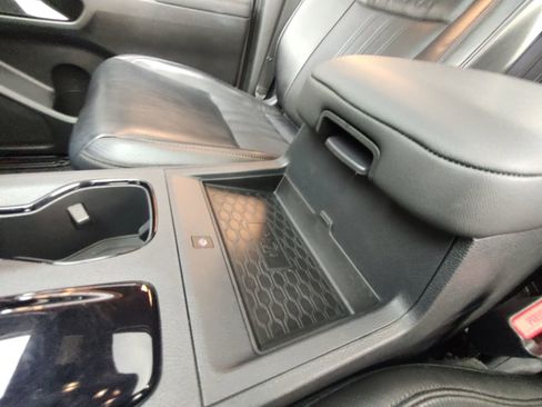 Used 2022 Nissan Frontier PRO-4X image 23