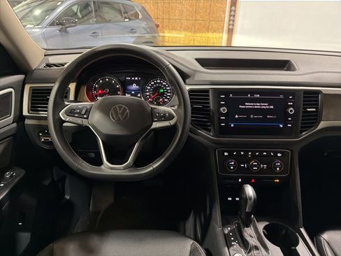 Used 2021 Volkswagen Atlas SE image 23