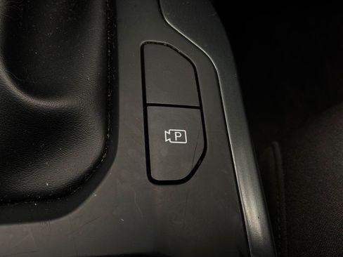 Used 2025 Kia K4 FWD image 26