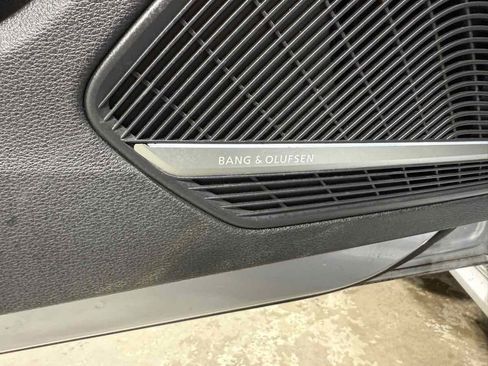 Used 2018 Audi A4 2.0T Premium Plus w/ Premium Plus Package image 8