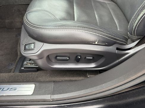 Used 2012 Ford Taurus Limited image 15
