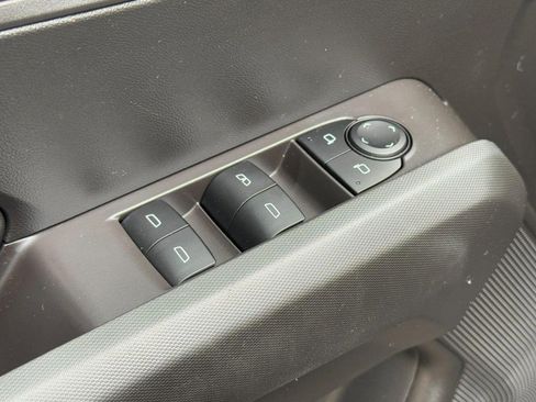 Used 2025 Chevrolet Colorado Trail Boss image 22