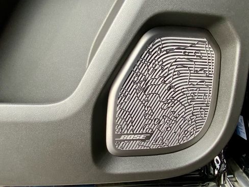 New 2025 GMC Hummer EV 3X w/ LPO, Illumination Package image 60