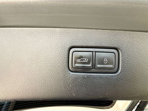 Used 2024 Genesis GV80 2.5T image 31