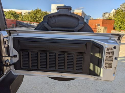 Used 2022 Jeep Wrangler Unlimited Sport image 27