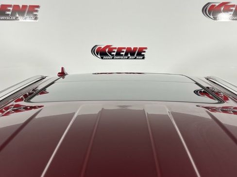 Used 2022 GMC Yukon SLT w/ SLT Luxury Package image 8